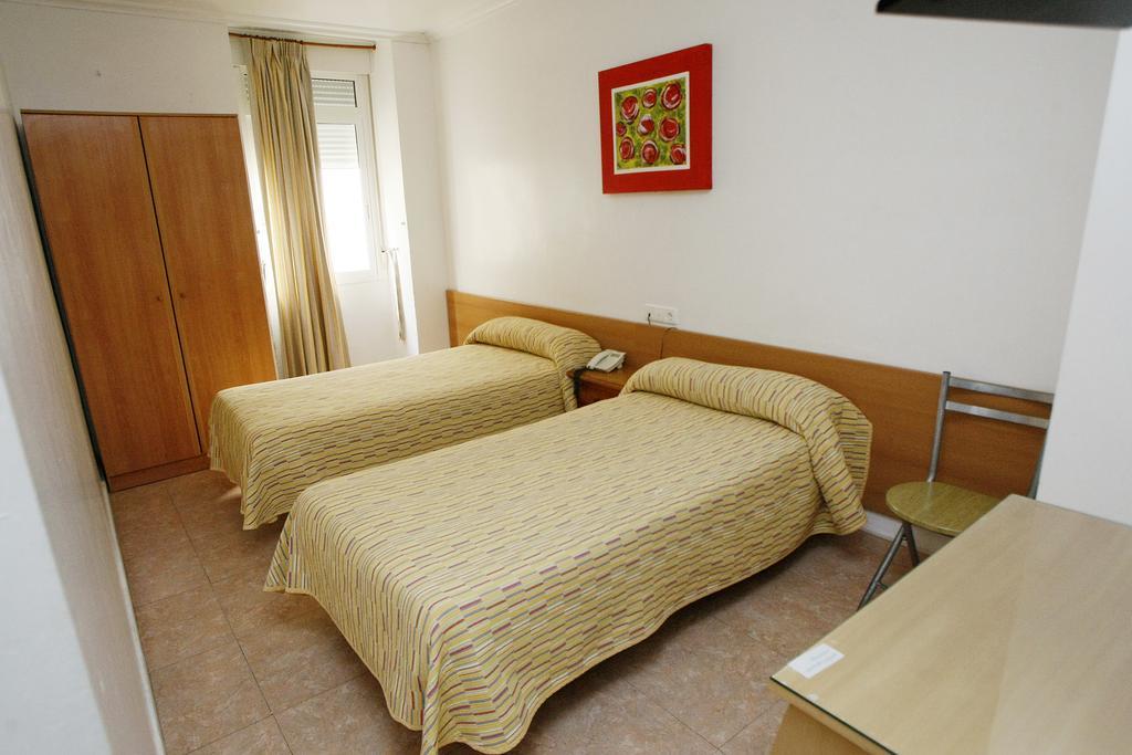 Hostal San Fernando Alicante Exteriör bild