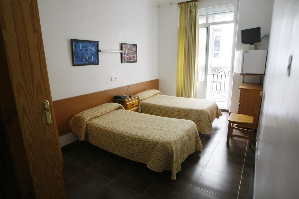 Hostal San Fernando Alicante Exteriör bild